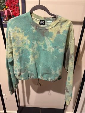 BDG Cropped Tie-Dye Sweatshirt in Teal and Lime